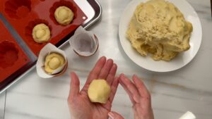 Briocheteigball Geschliffen