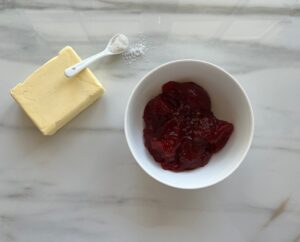 Zutaten Erdbeerbutter Erdbeermarmelade Salz Butter