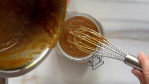 Erdnuss Sauce Umfüllen Glas