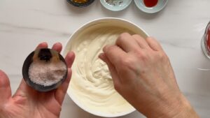 Basis Sauce Salz Schüssel