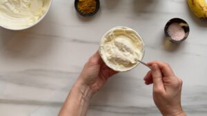 Knoblauch Sauce Unter Rühren