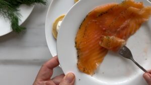 Blini Graved Lachs Kuchengabel Aufrollen Rose