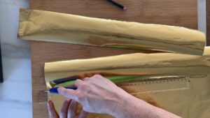 Goldfolie Streifen Schneiden Messer Lineal