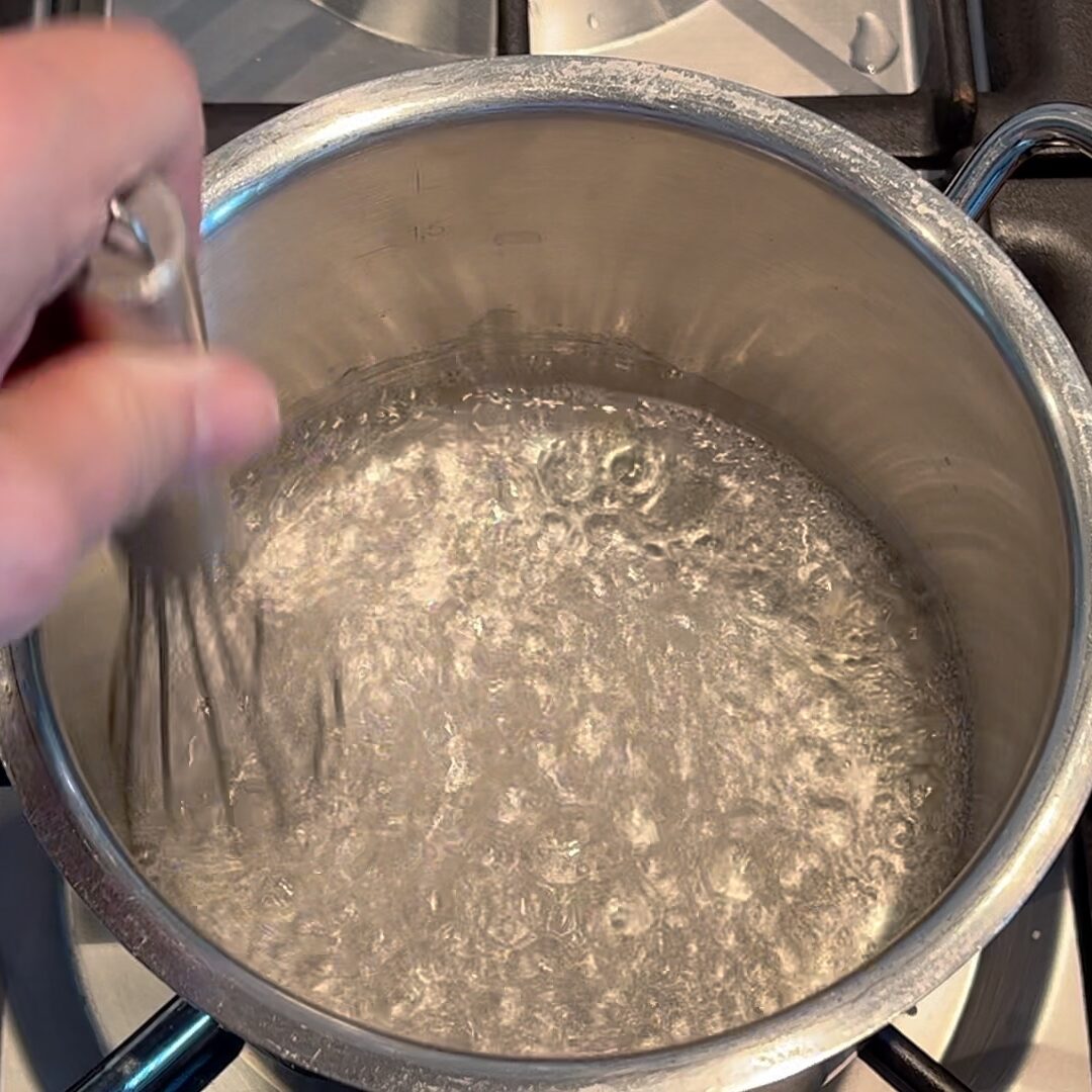 Zuckersirup Aufkochen Schneebesen