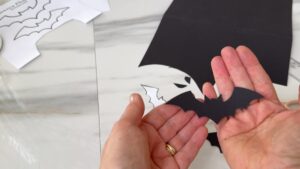 Fertig Ausgeschnittene Fledermaus
