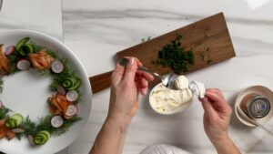 Frischkäsebällchen Zwei Löffel Formen