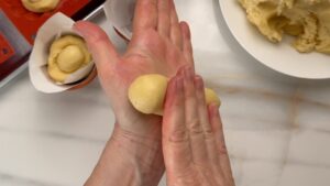 Brioche Wurst Formen