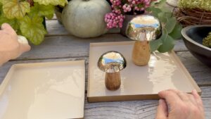 Tablett Pilze Holz Chrom